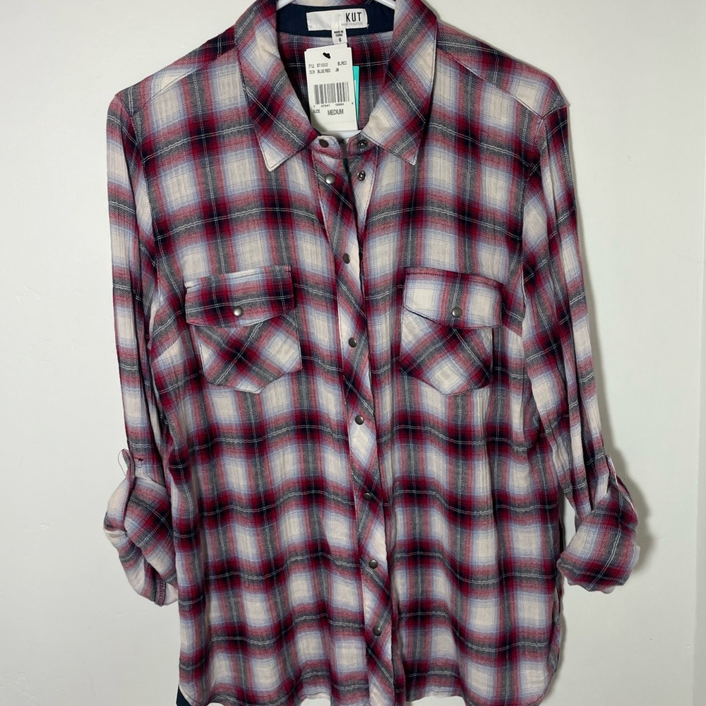 KUT from the Kloth, red plaid, Boyle Relaxed Button Sown Woven Top. Med Red